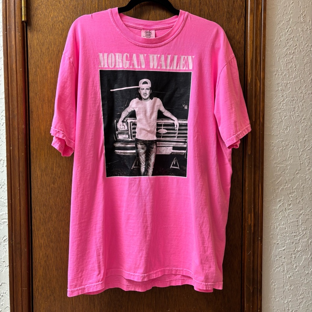 Morgan Wallen T-Shirt Size XL